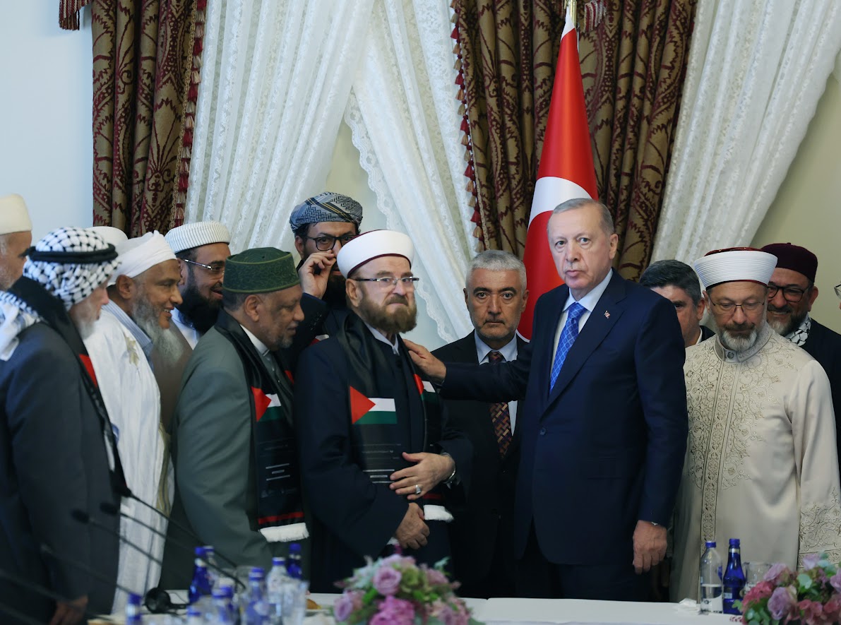 لقاء الرئيس أردوغان 4_20250902035256.jpg